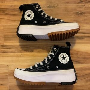 Converse Black and White Platform Run Star